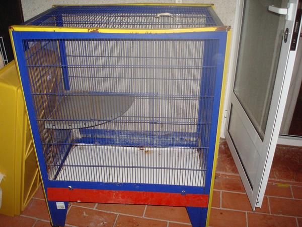 Vendo jaulas de huron y conejo muy economicas