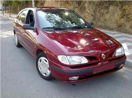 RENAULT MEGANE CLASSIC ALIZE 1.6E - Girona