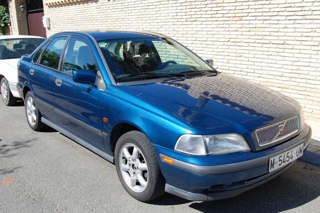 volvo s40i automatico 2.0. todos los extras libro de revisiones.