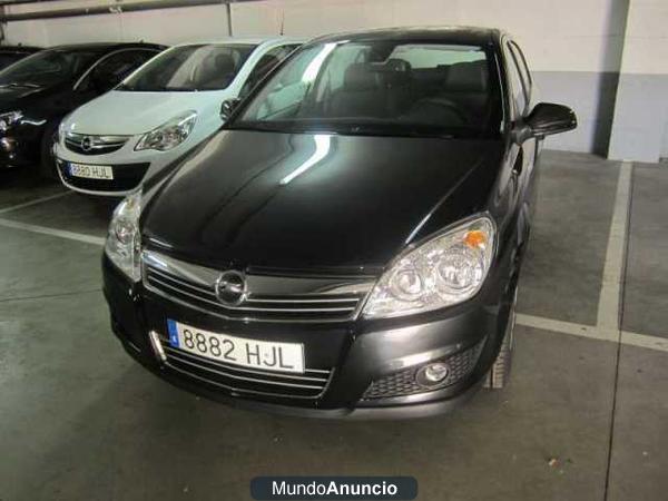 Opel Astra 1.7CDTI SEDAN EDITION