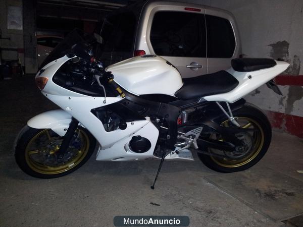 se vende yamaha r6