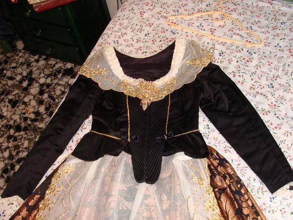 TRAJE DE FALLERA SIGLO XVIII