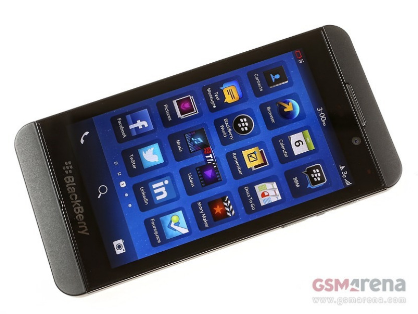 Celular Blackberry Z10 Cpu 1.5 Gh Krait 8 Mp Radio Gps Libre