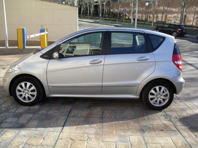 MERCEDES A 180CDI Elegance Aut