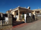 Chalet con 2 dormitorios se vende en Villamartin, Costa Blanca - mejor precio | unprecio.es