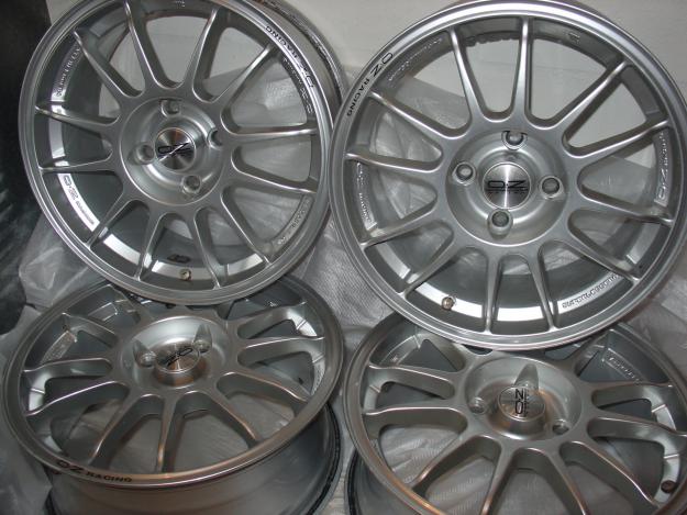 Llantas oz super ligeras+4valvulas+4separadores