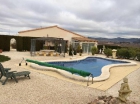 Chalet en venta en Pinoso, Alicante (Costa Blanca) - mejor precio | unprecio.es