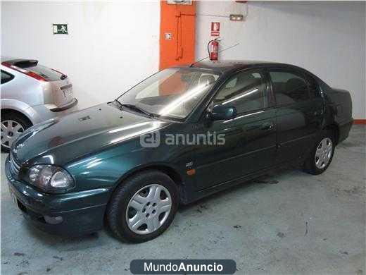 Toyota Avensis 2.0 16V SOL