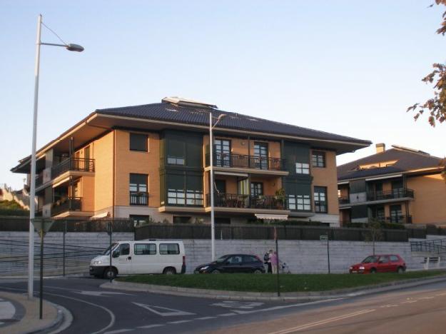 Dúplex de reciente construcción en urbanización labreder, Hondarribia