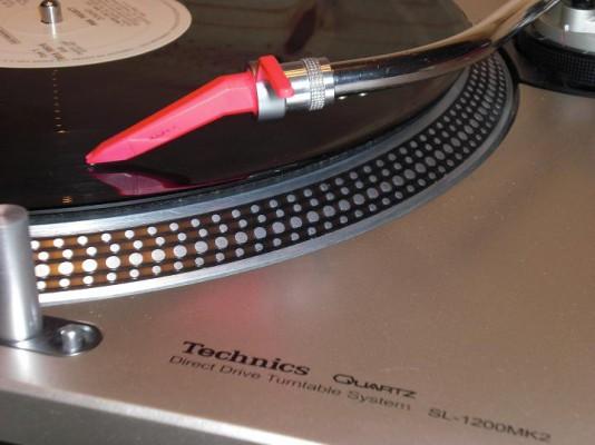 Vendo: 2 platos technics + mesa djx 750 !! economico