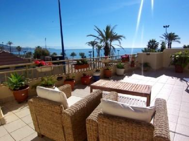 Apartamento con 2 dormitorios se vende en Fuengirola, Costa del Sol