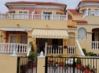Adosado con 2 dormitorios se vende en Orihuela Costa, Costa Blanca - mejor precio | unprecio.es