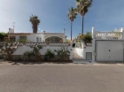 Chalet con 3 dormitorios se vende en Mijas Costa, Costa del Sol - mejor precio | unprecio.es