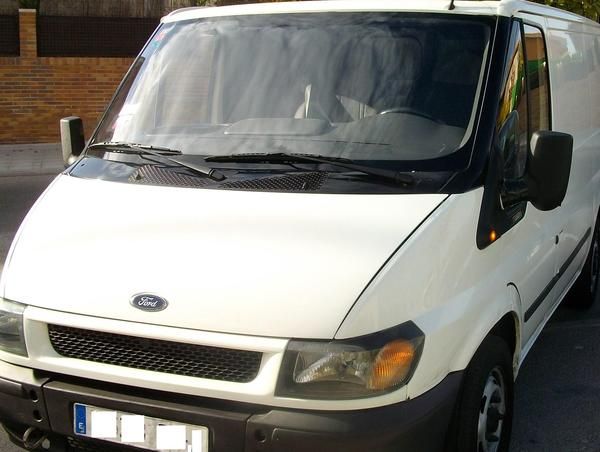 VENDO FORD TRANSIT DIESEL AÑO 2002