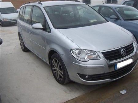 VOLKSWAGEN TOURAN 1.9 TDI 105CV TRAVELLER - Guadalajara