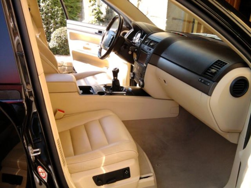 Volkswagen Touareg 2.5 TDI R5 Negro Metalizado