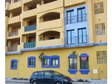 Apartamento con 4 dormitorios se vende en Marbella, Costa del Sol