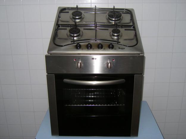 VENDO CONJUNTO HORNO Y PLACA SEMINUEVO (BARCELONA) - O POR SEPARADO