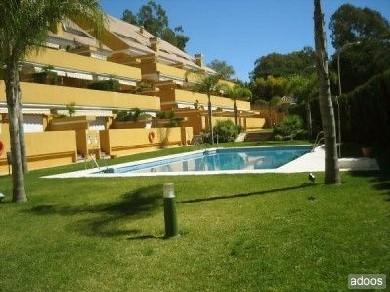 Apartamento con 2 dormitorios se vende en Marbella, Costa del Sol