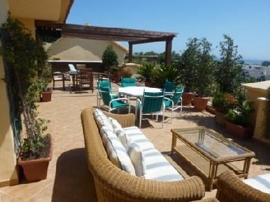 Apartamento con 3 dormitorios se vende en Marbella, Costa del Sol