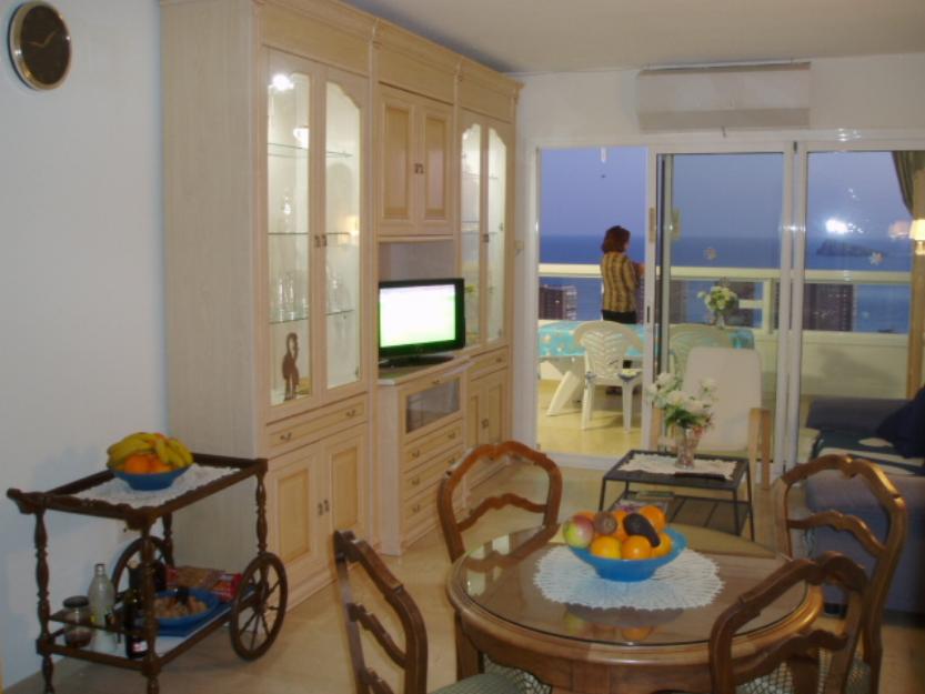 Benidorm. Alquilo espectacular apartamento en la Playa de Levante