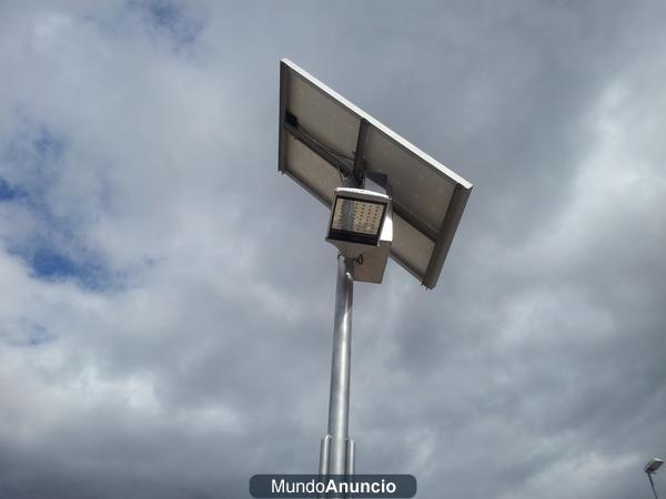 Farolas solares con panel fotovoltaico