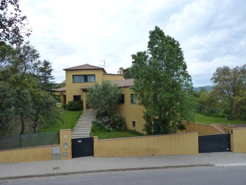Preciosa casa de 285m2 en parcela de 4000m2 en Calonge Costa Brava