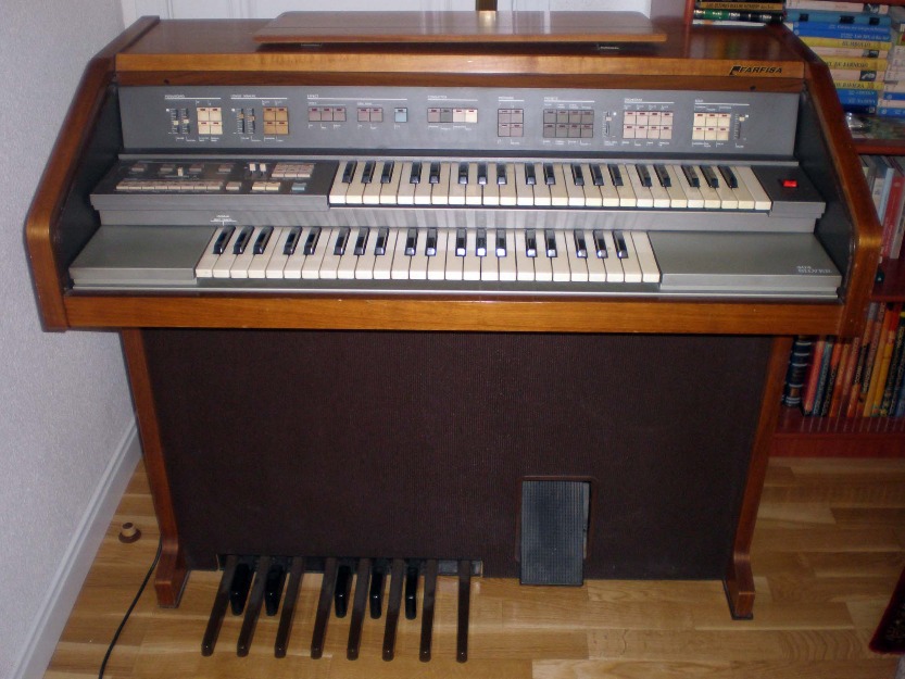 Vendo órgano Farfisa Silver dos teclados y pedalier