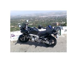 YAMAHA FZ6