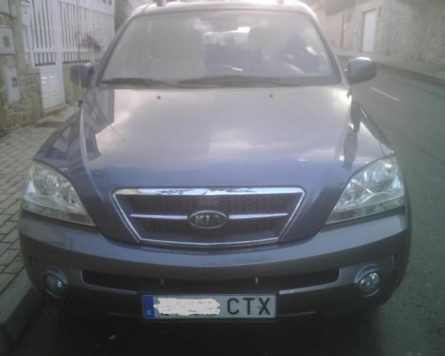 KIA SORENTO 2.5 DIESEL.  10.000 EUROS
