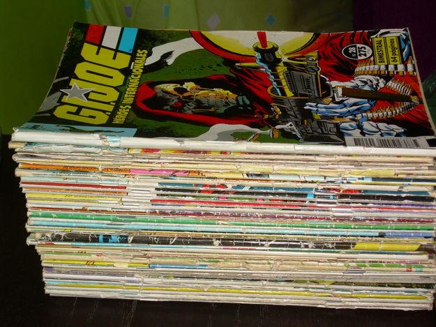 lote de comics y libros