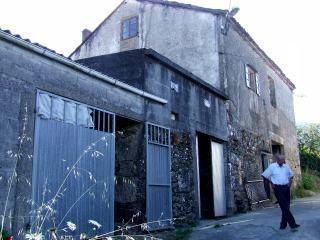 in Laxe,  Galicia   - 90000  EUR