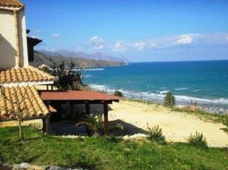 Casa : 1/20 personas - vistas a mar - castellammare del golfo  trapani (provincia de)  sicilia  italia