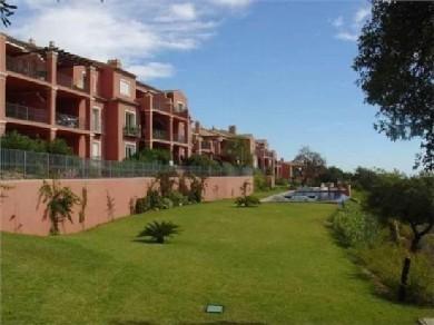 Apartamento con 2 dormitorios se vende en Marbella, Costa del Sol