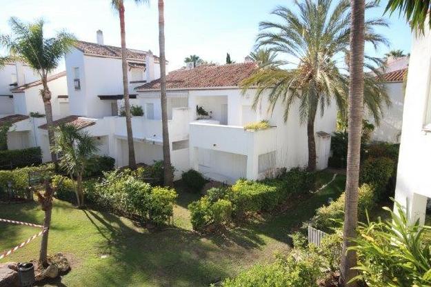 Adosado a la venta en Bahía de Marbella Costa del Sol