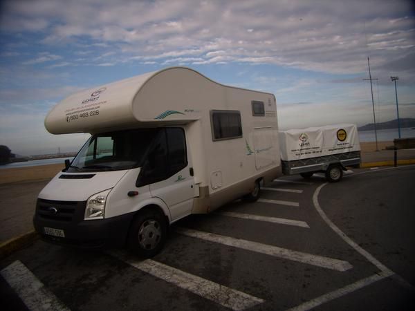 ALQUILO AUTOCARAVANA SEIS PLAZAS NUEVA