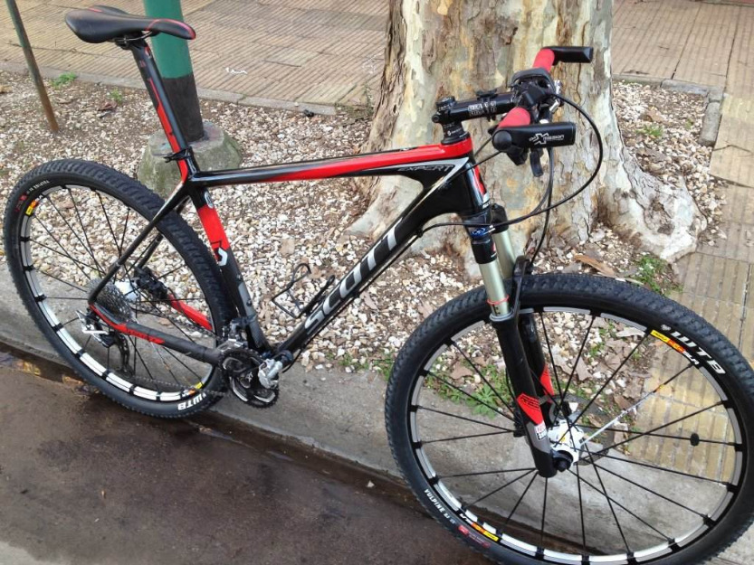 Bicicleta Scott Scale Expert 29er 2012