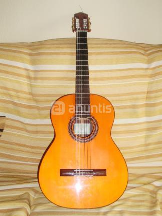 GUITARRA ESPAÑOLA DE CALIDAD DE PALOSANTO MACIZO (NO LAMINADA)