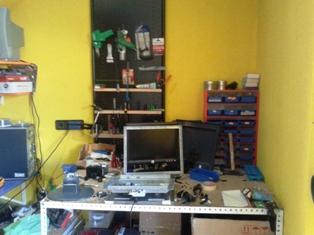 Se vende tienda de informática funcionando