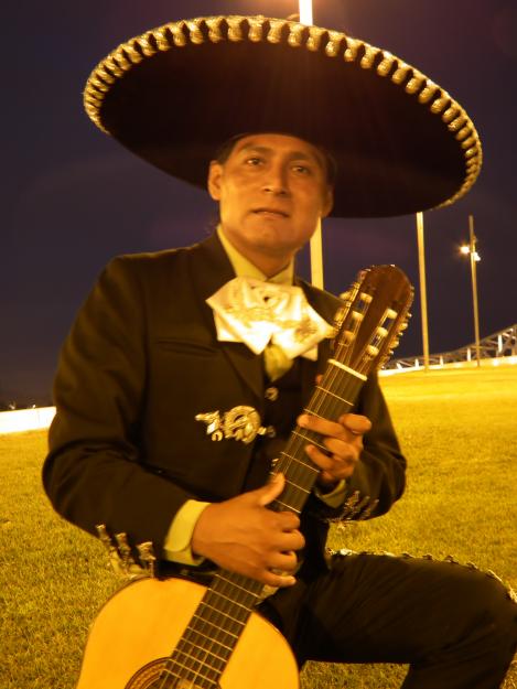 Mariachi Carro Negro