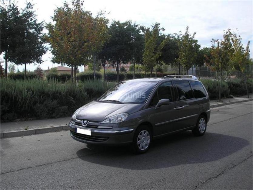 Se vende peugeot 807  monovolum