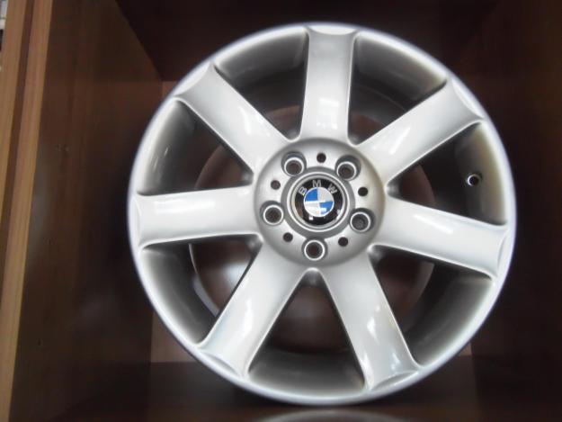 SE VENDEN LLANTAS BMW 17