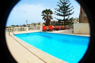 Villa : 2/20 personas - piscina - malta
