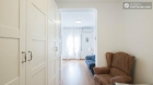 Rooms available - Nice 3-bedroom apartment in the Cuatro Caminos neighbourhood - mejor precio | unprecio.es