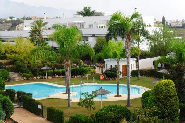 Apartamento a la venta en Nueva Andalucía Costa del Sol