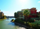 Apartamento en La Marina de Sotogrande, procedente de embargo bancario - mejor precio | unprecio.es