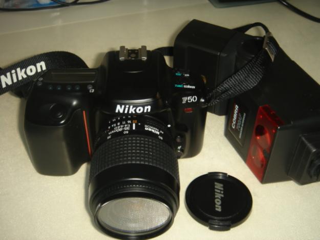 camara reflex analogica Nikon