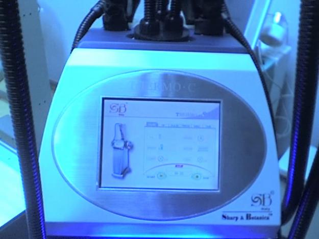 Aparato de Radiofrecuencia para Estética