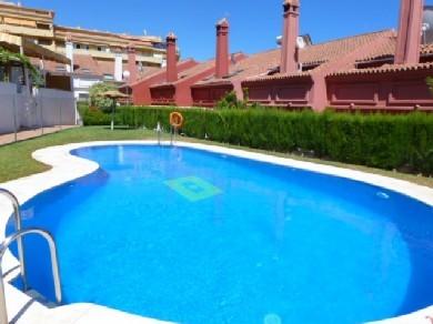 Adosado con 3 dormitorios se vende en Fuengirola, Costa del Sol