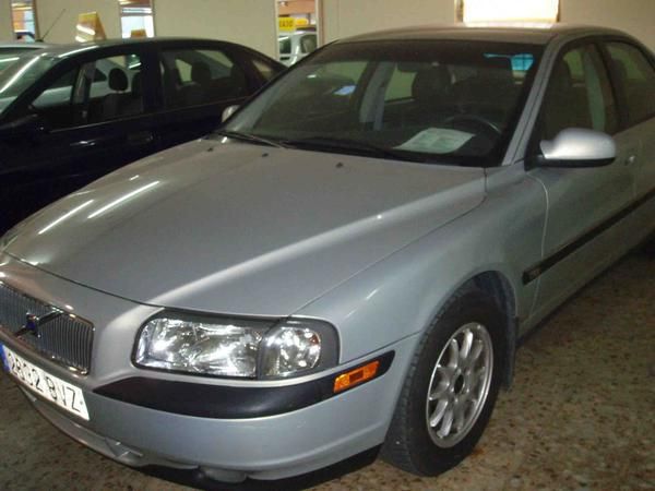 SE VENDE COCHE VOLVO S 80